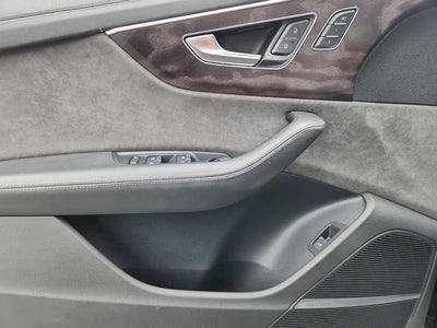 2021 Audi Q8 55 Prestige quattro