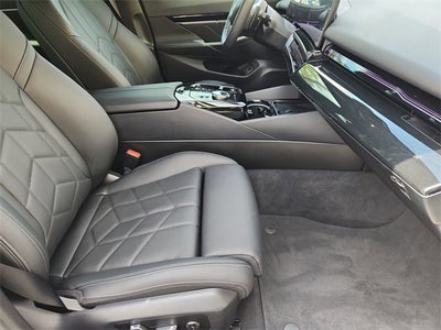 2024 BMW 5 Series 530i