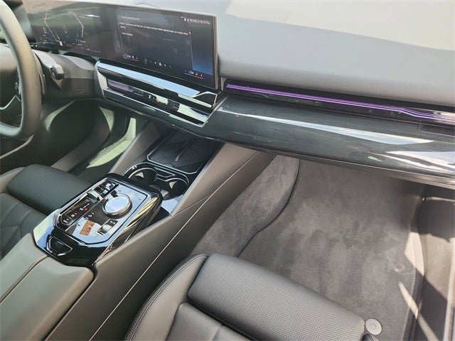 2024 BMW 5 Series 530i