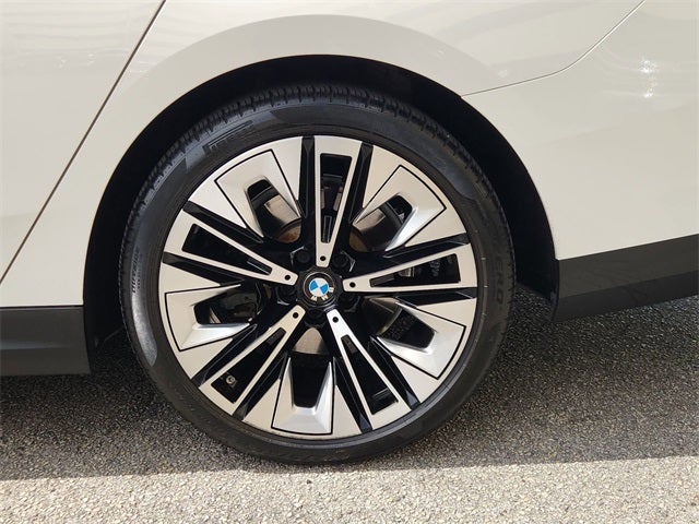 2024 BMW 5 Series 530i