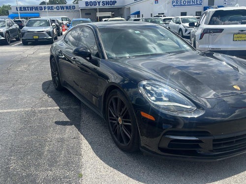 2018 Porsche Panamera 4