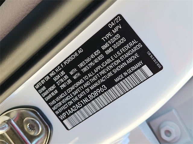 2022 Porsche Macan Base