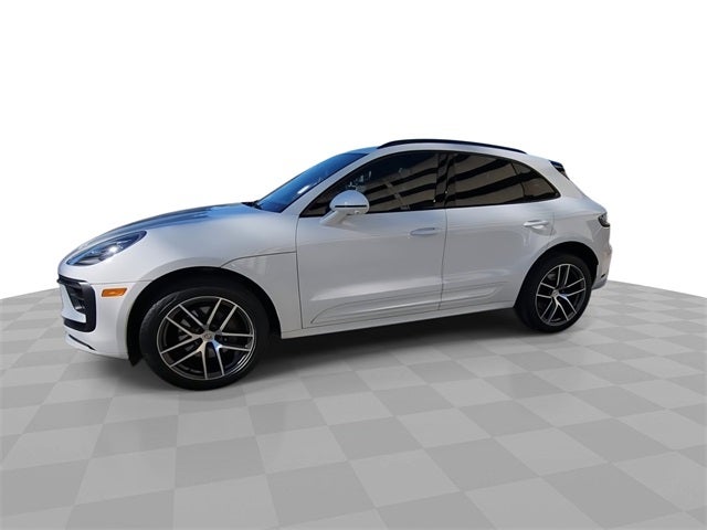 2022 Porsche Macan Base