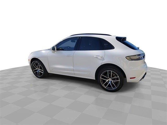 2022 Porsche Macan Base
