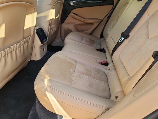 2018 Porsche Macan Base