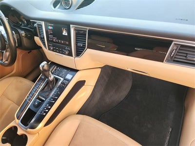 2018 Porsche Macan Base