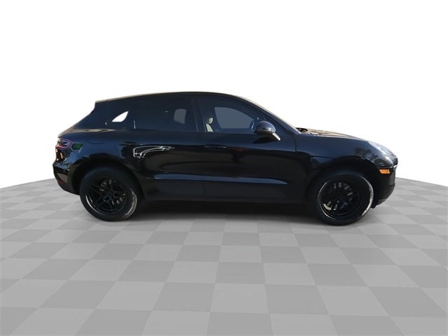2018 Porsche Macan Base