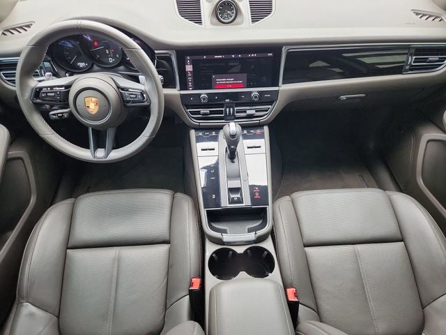 2022 Porsche Macan Base