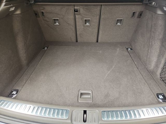 2022 Porsche Macan Base