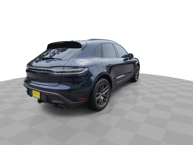 2022 Porsche Macan Base