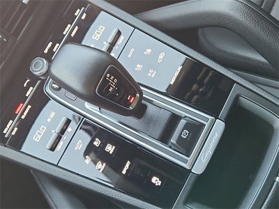 2021 Porsche Cayenne Base