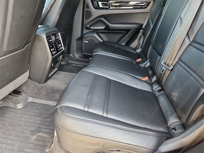2021 Porsche Cayenne Base