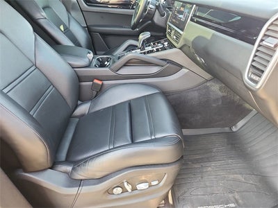 2021 Porsche Cayenne Base