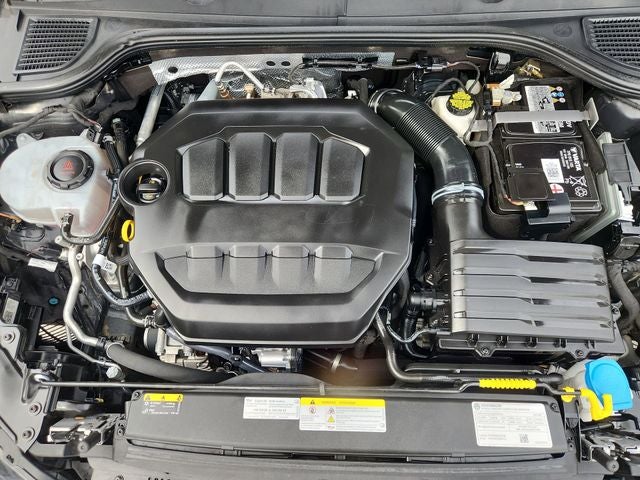 2023 Volkswagen Golf GTI 2.0T 40th Anniversary Edition