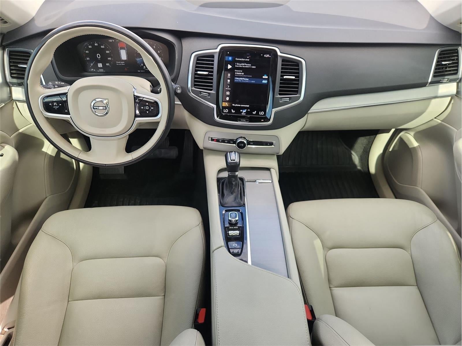 2021 Volvo XC90 Momentum