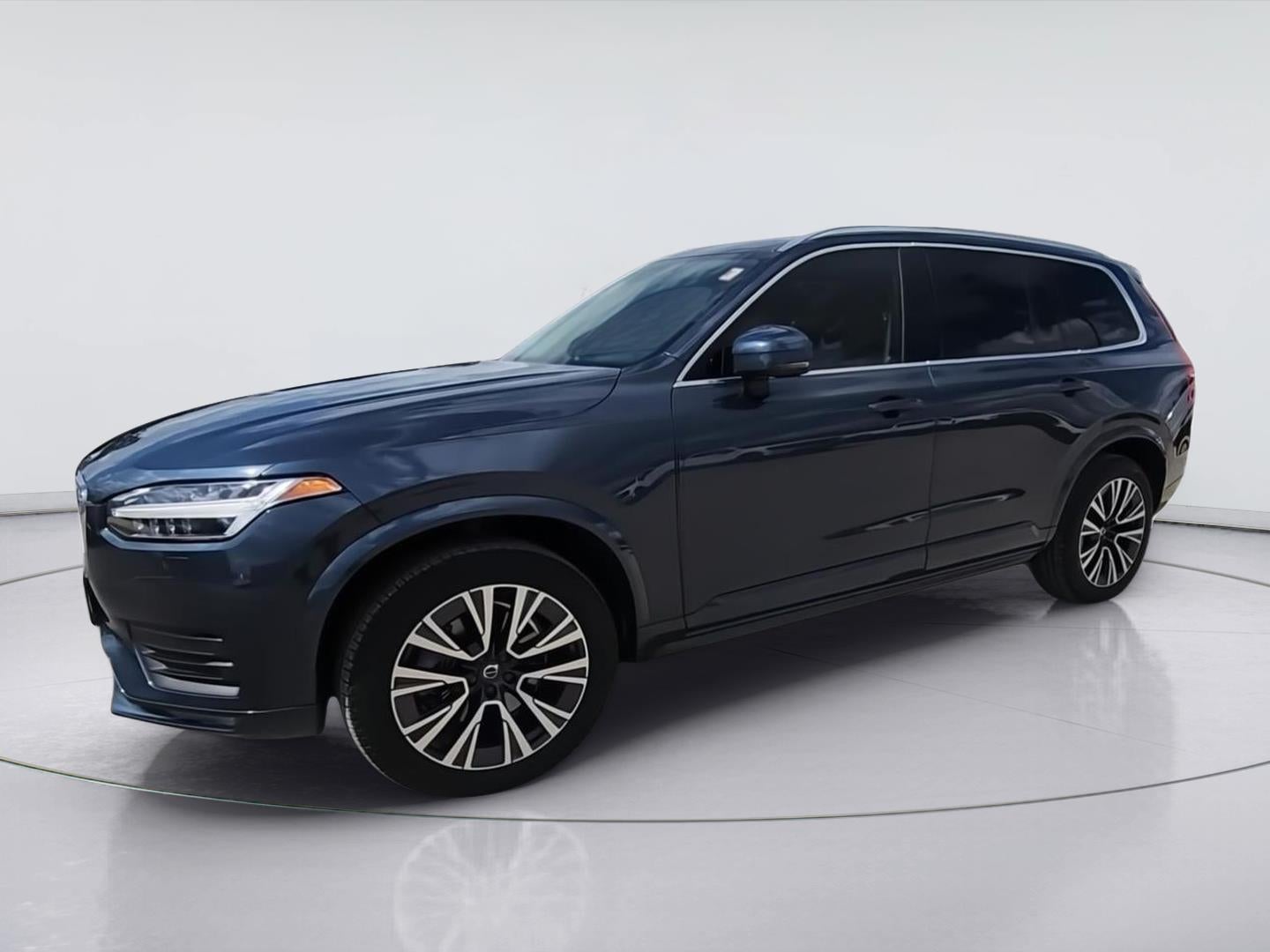 2021 Volvo XC90 Momentum