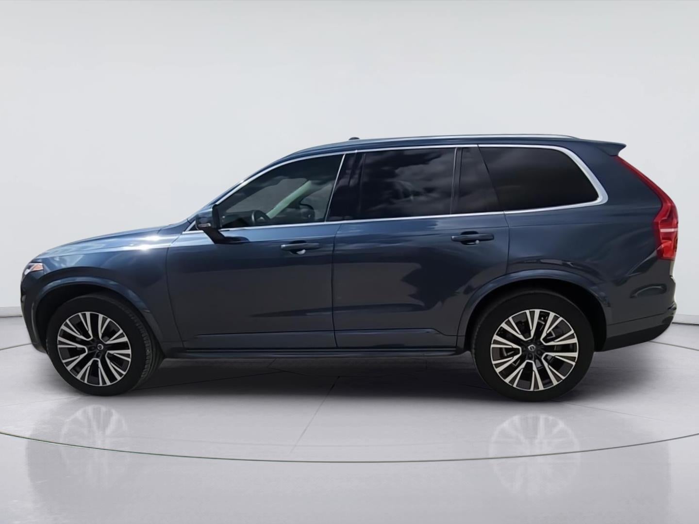 2021 Volvo XC90 Momentum
