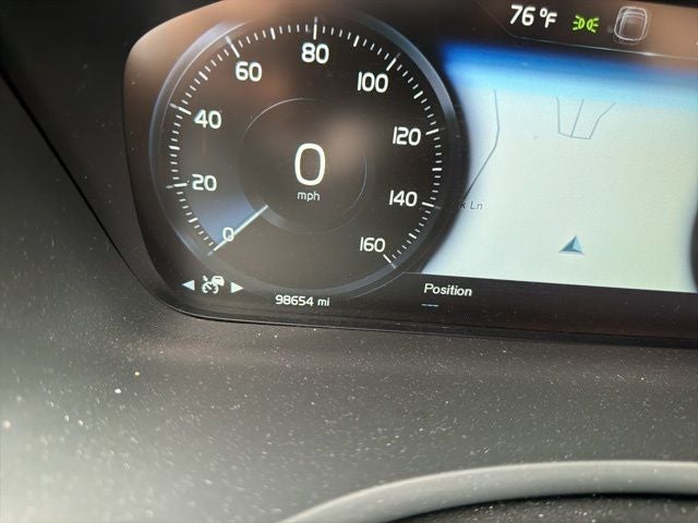 2018 Volvo XC90 T6 Momentum