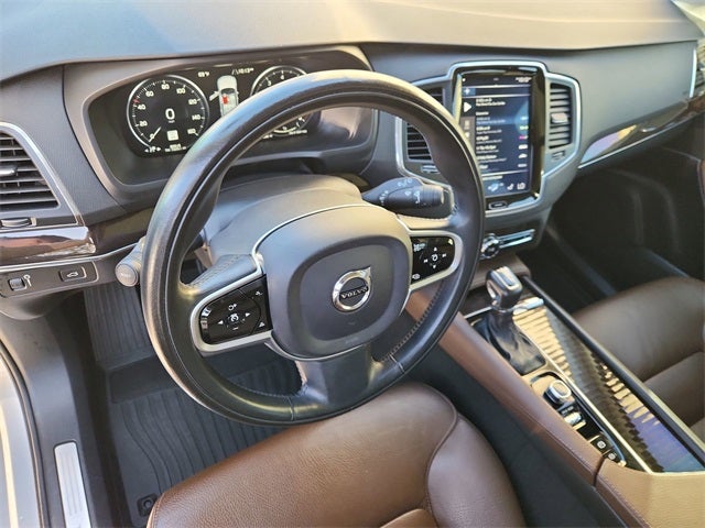 2019 Volvo XC90 T6 Momentum