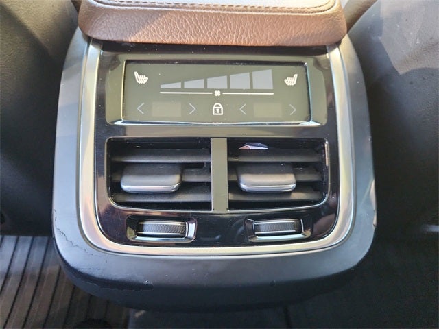 2019 Volvo XC90 T6 Momentum