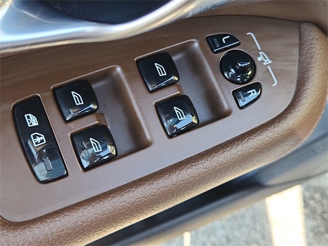 2019 Volvo XC90 T6 Momentum