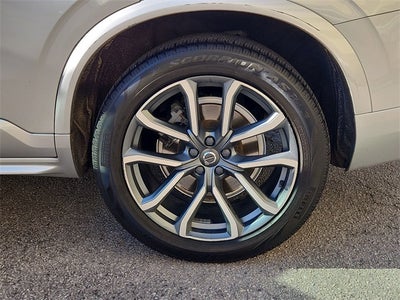 2019 Volvo XC90 T6 Momentum
