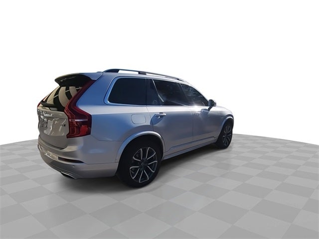 2019 Volvo XC90 T6 Momentum