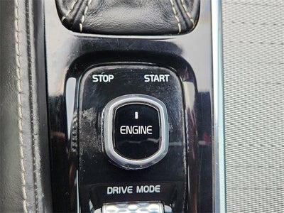 2016 Volvo XC90 T6 R-Design