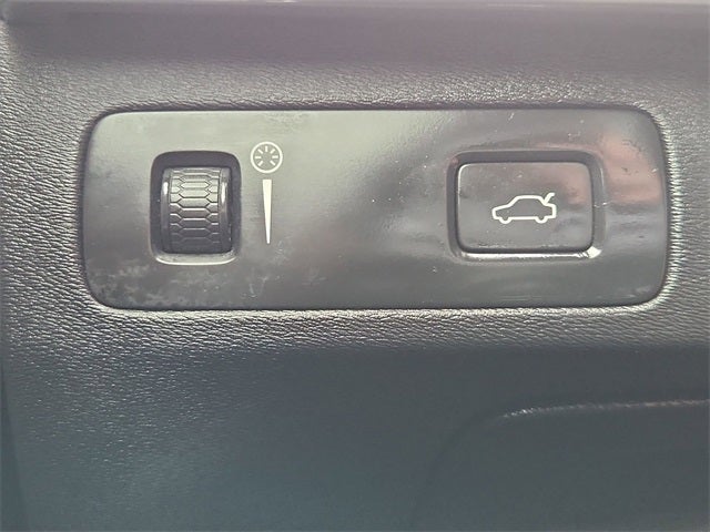 2016 Volvo XC90 T6 R-Design