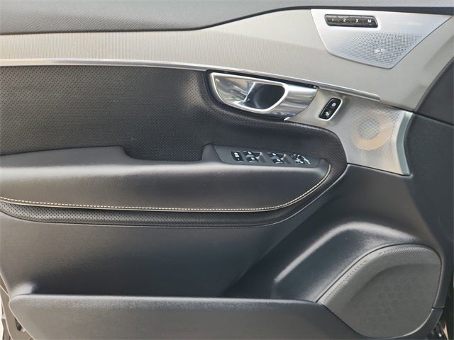 2016 Volvo XC90 T6 R-Design