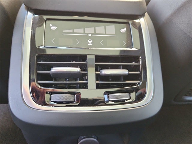 2023 Volvo XC90 Recharge Plug-In Hybrid T8 Plus 6 Passenger